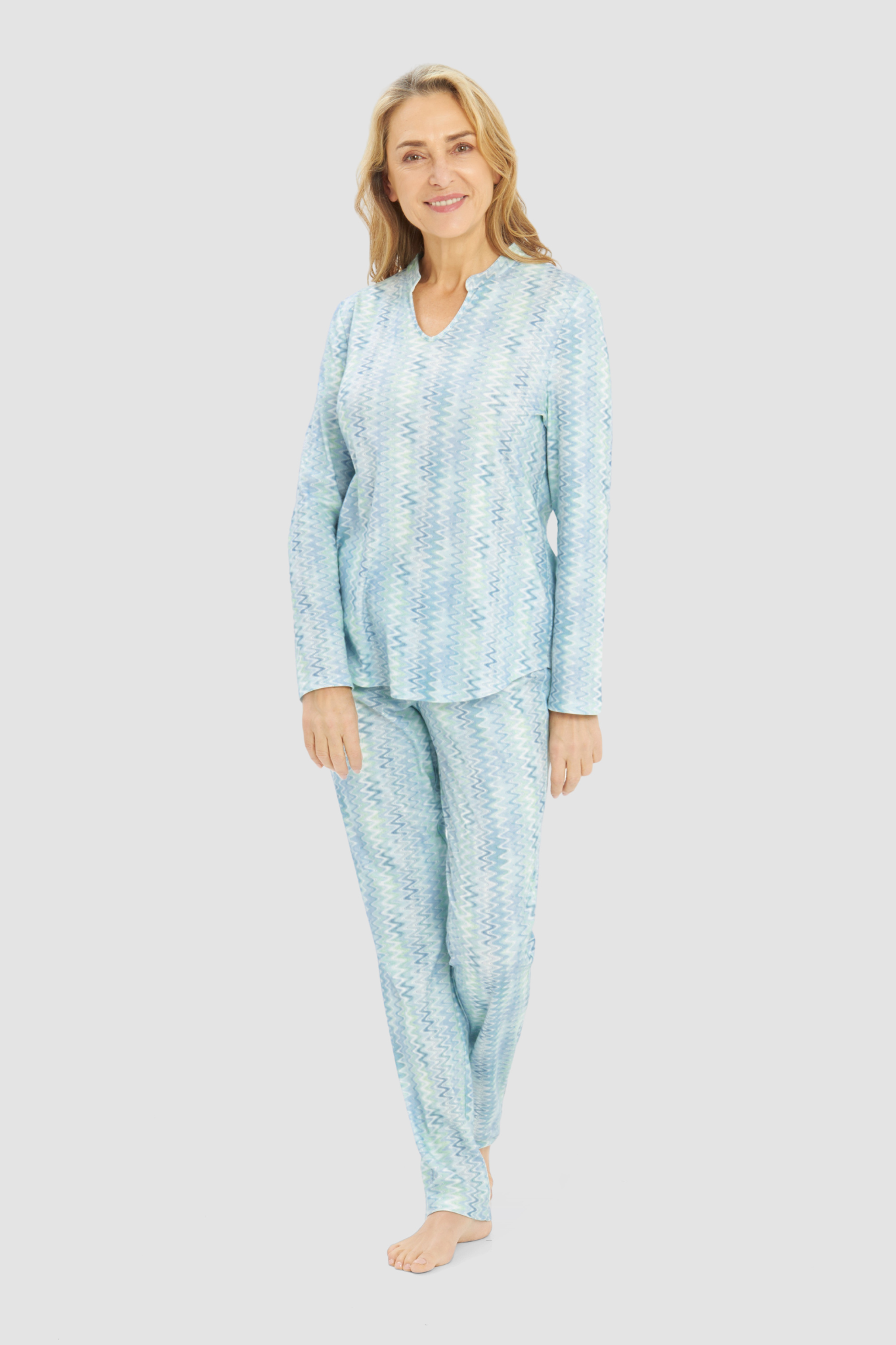 Rösch Pyjamas on model in Wild Waves