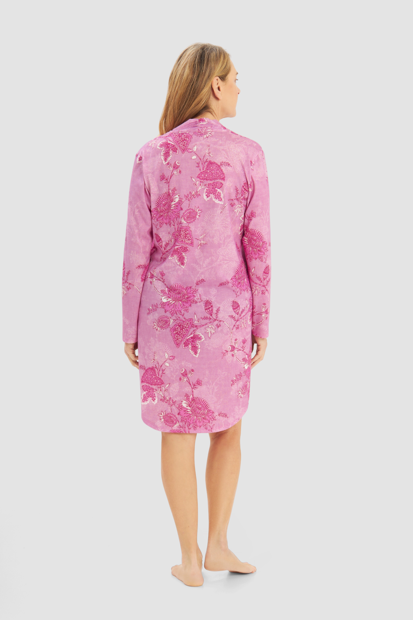 Rösch Nightgown back view in Ornamental Flower