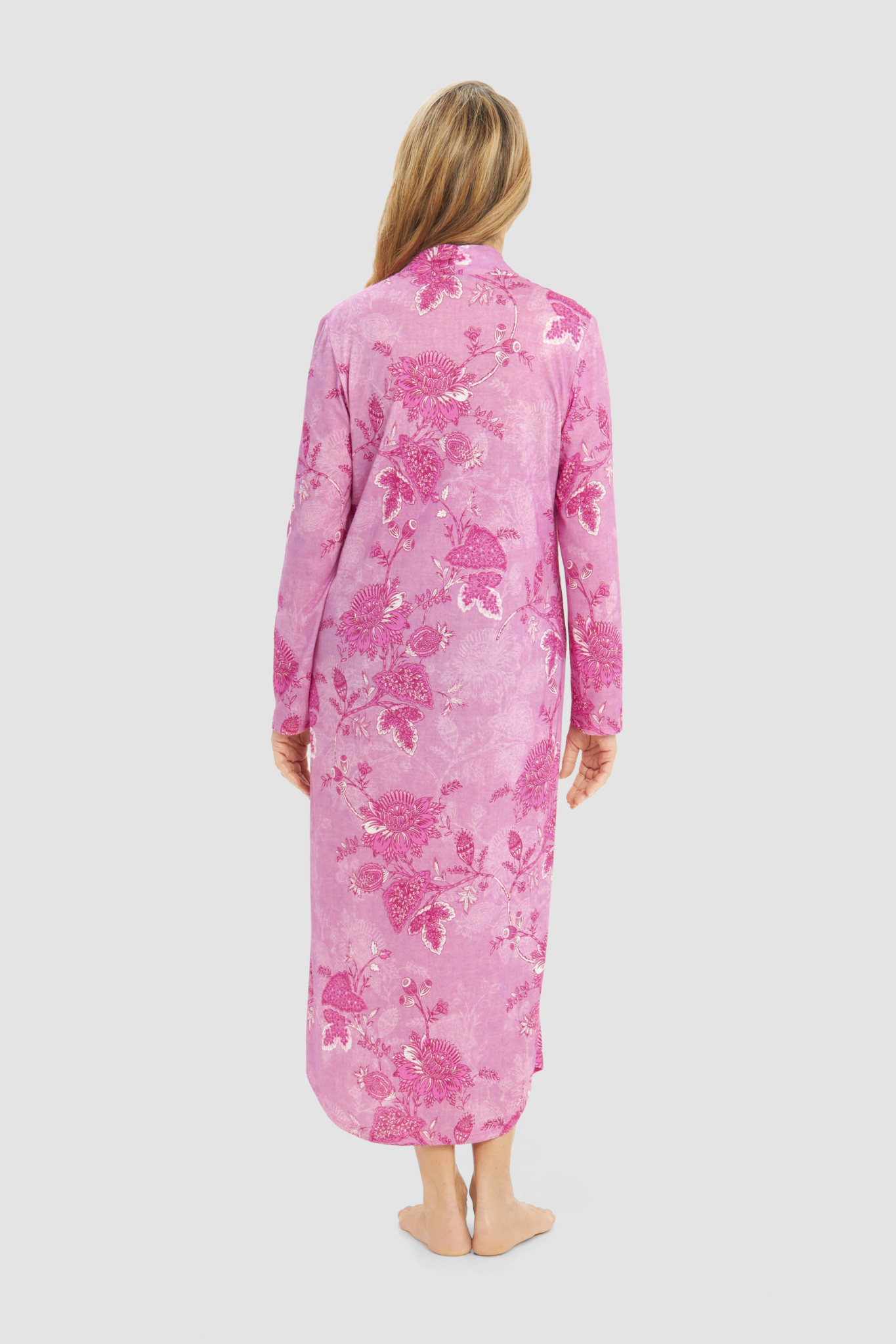 Rösch Nightgown back view in Ornamental Flower