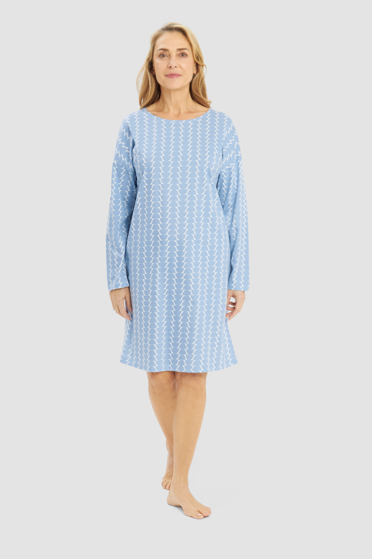 Rösch Nightgown on model in Graphic Dots