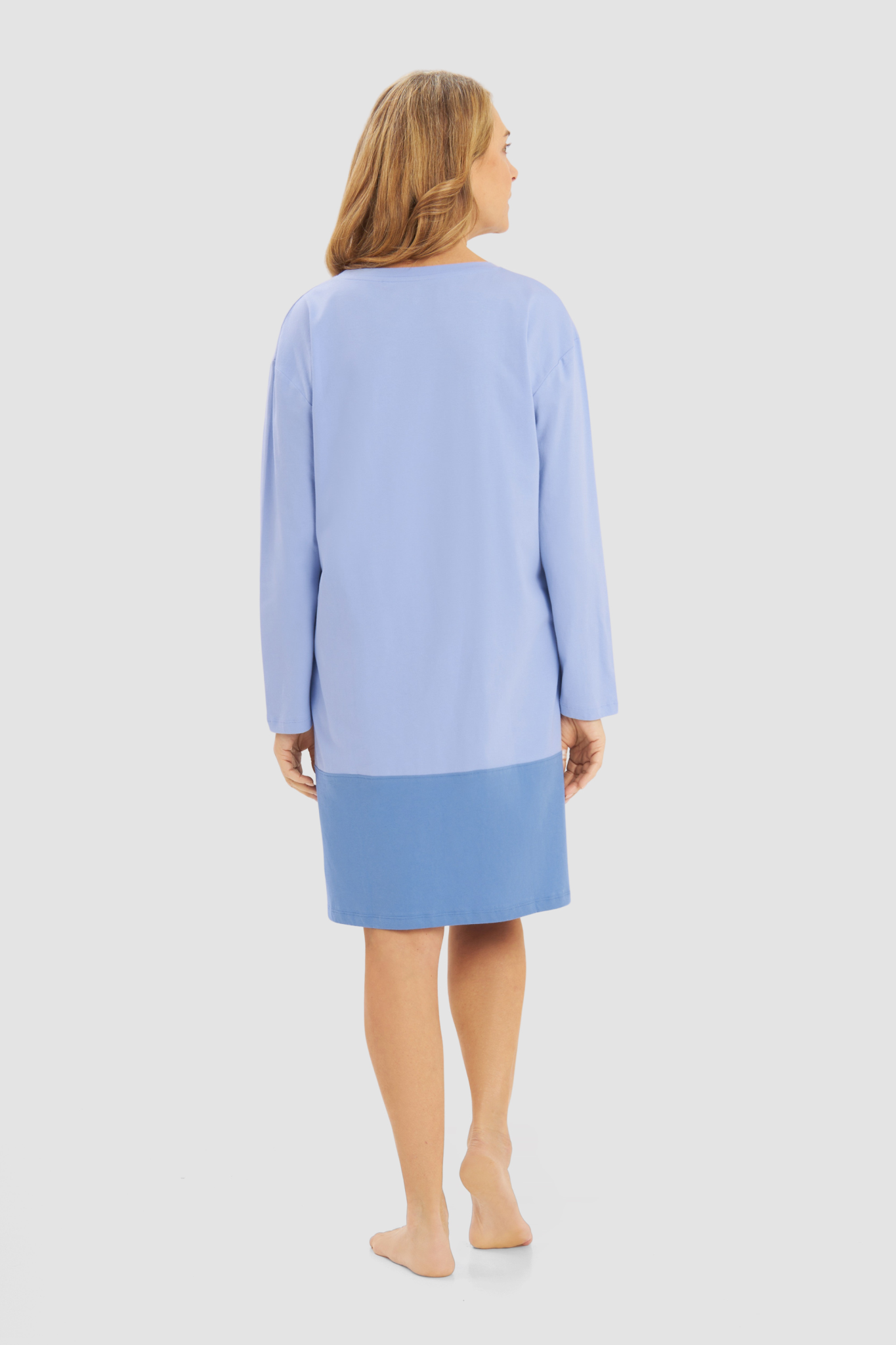 Rösch Nightgown back view in Colourmix Blue