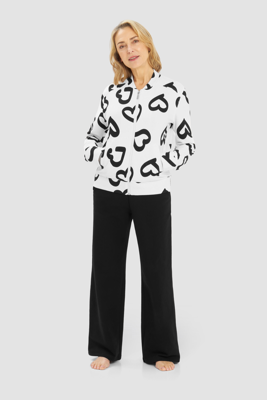 Rösch Lounge Jacket on model in Hearts