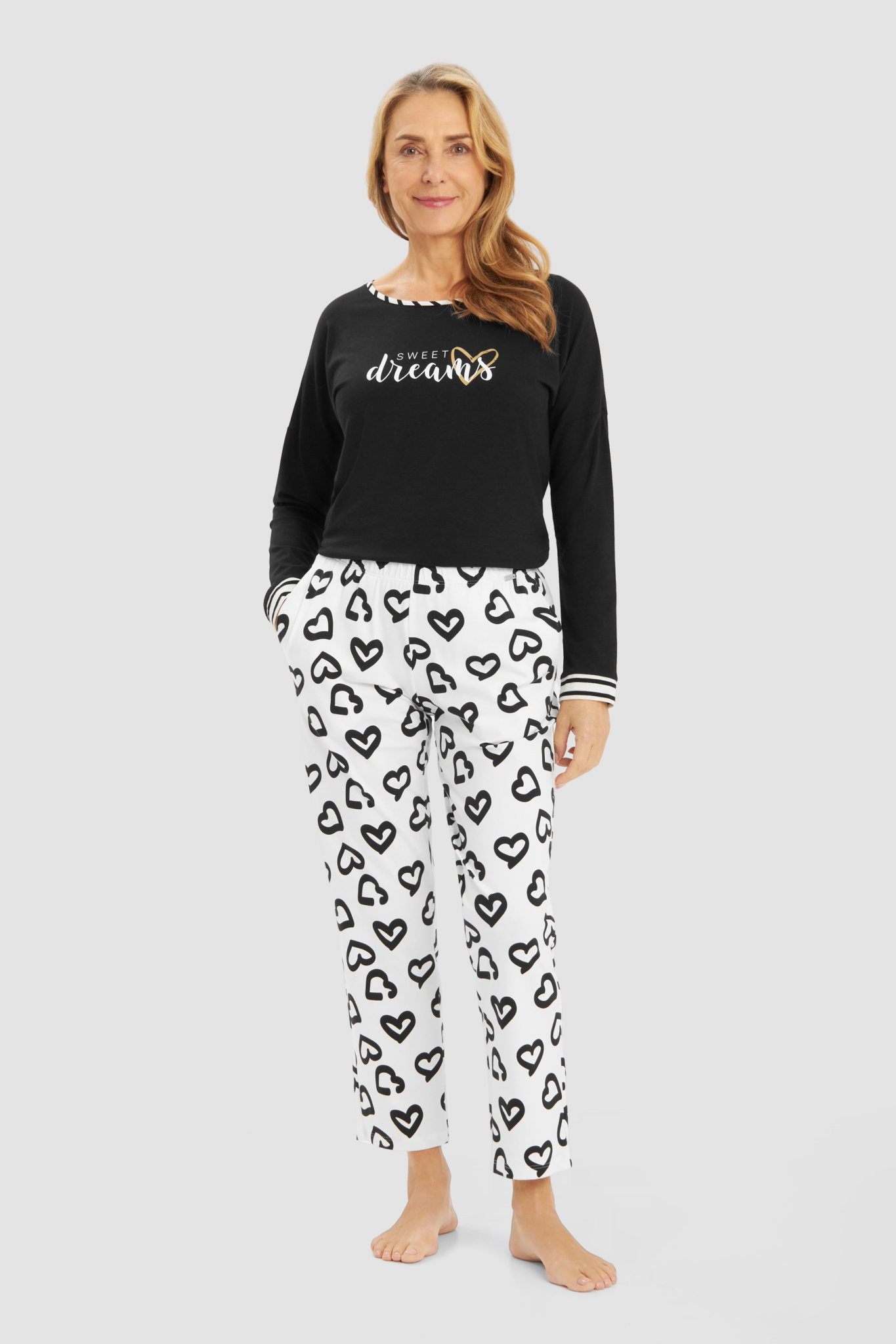 Rösch Lounge Pants on model in Hearts Offwhite