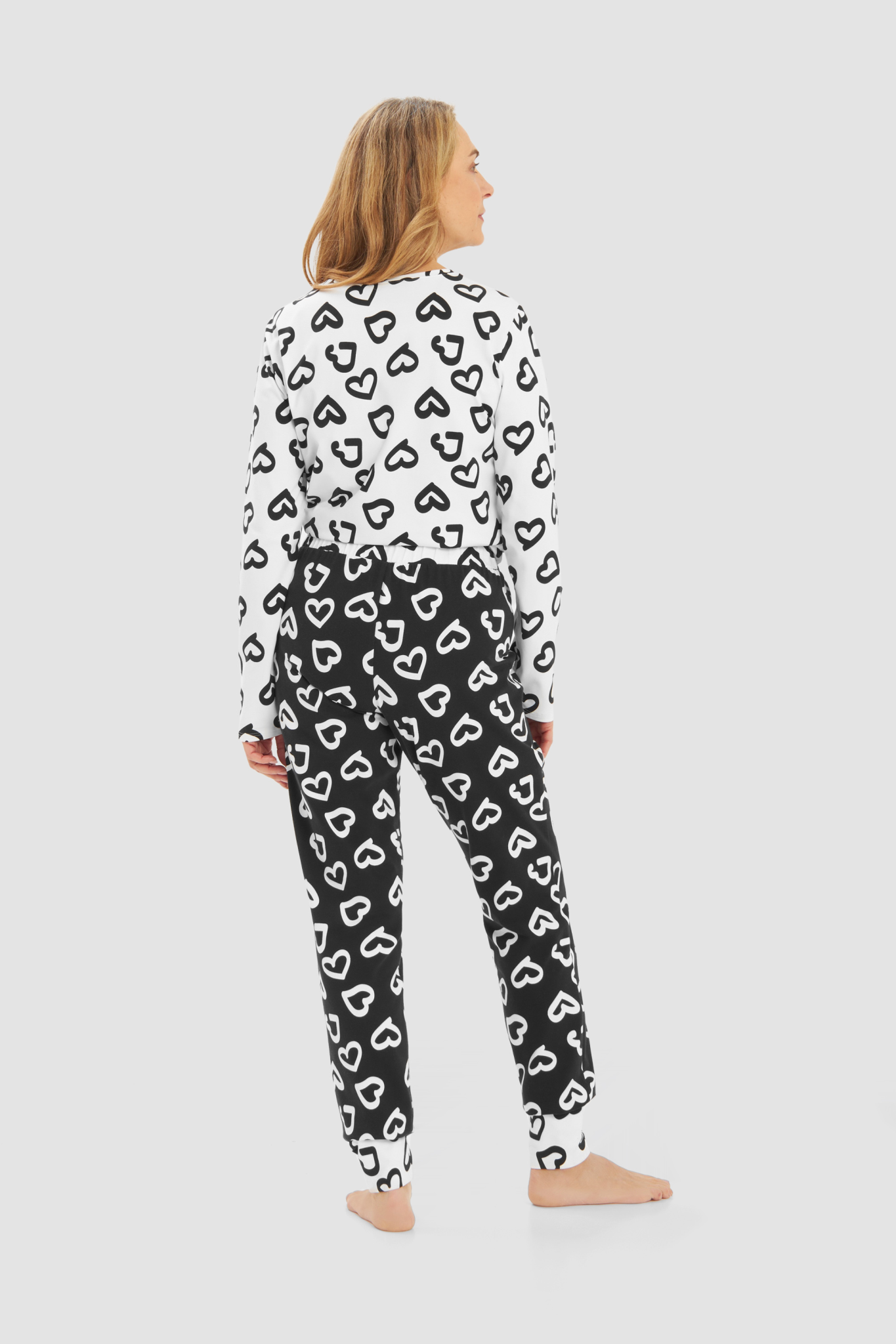 Rösch Lounge Pants back view in Hearts Black