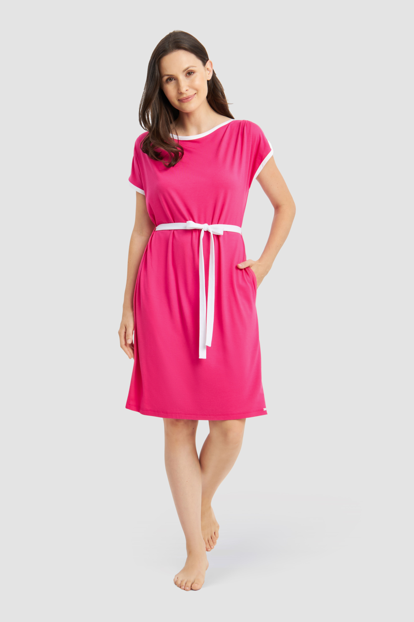 Rösch Beach Dress on model in Royal