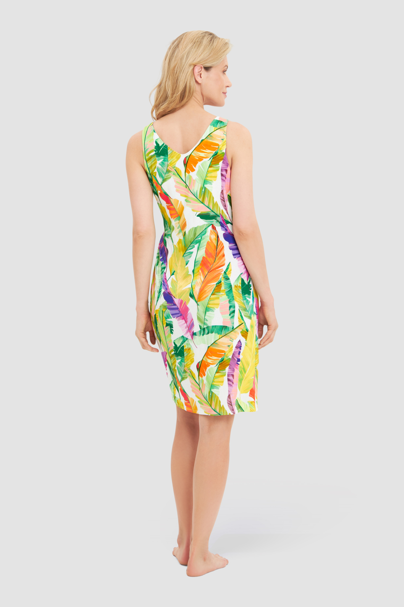 Rösch Beach Dress back view in Green Leaves