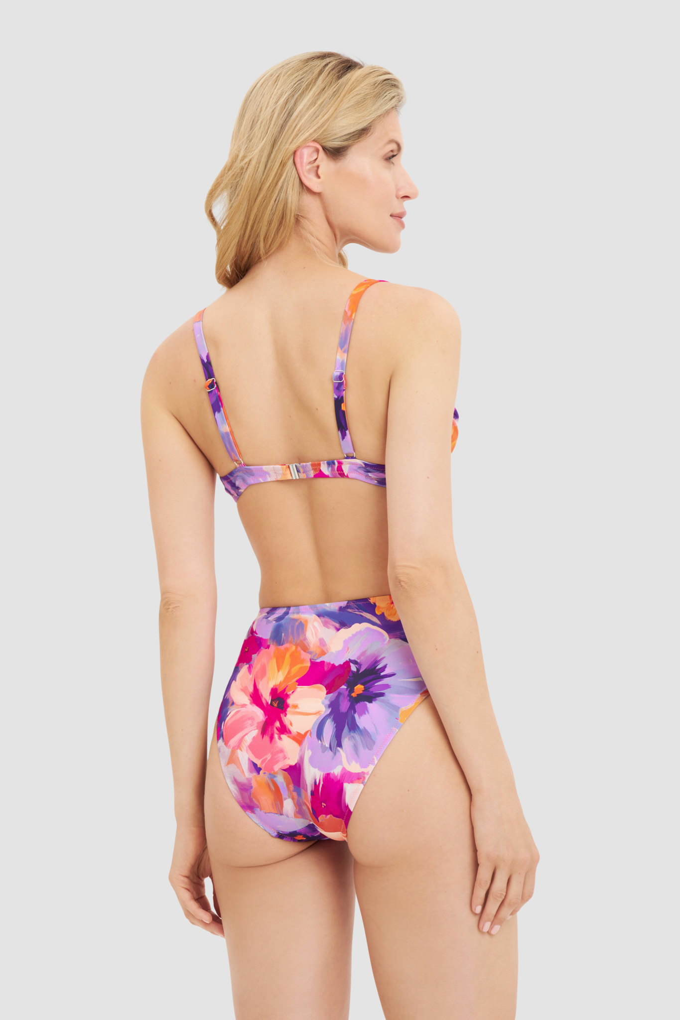 Rösch Lounge Top back view in Fresh Flower