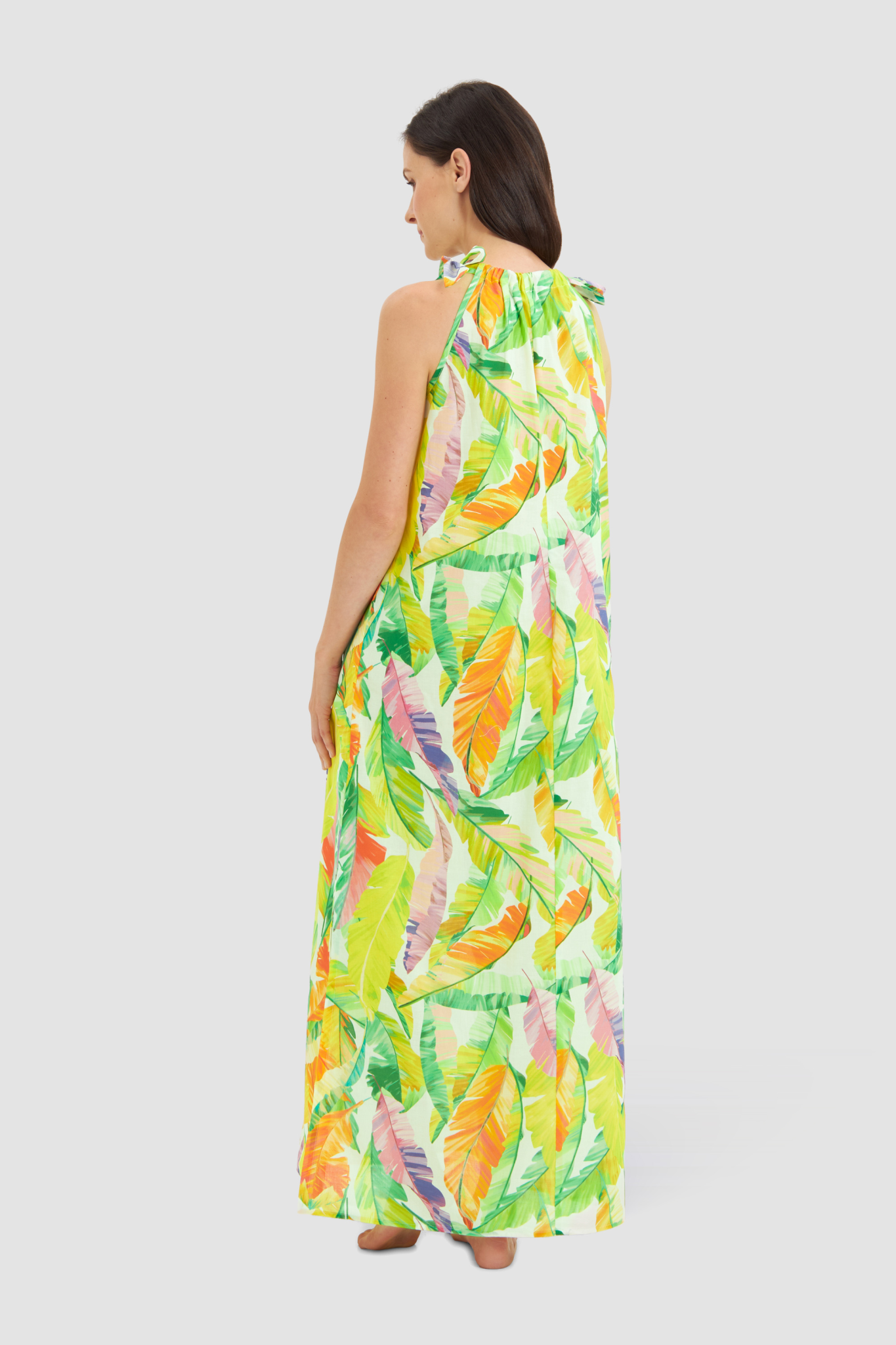 Rösch Beach Dress back view in Green Leaves