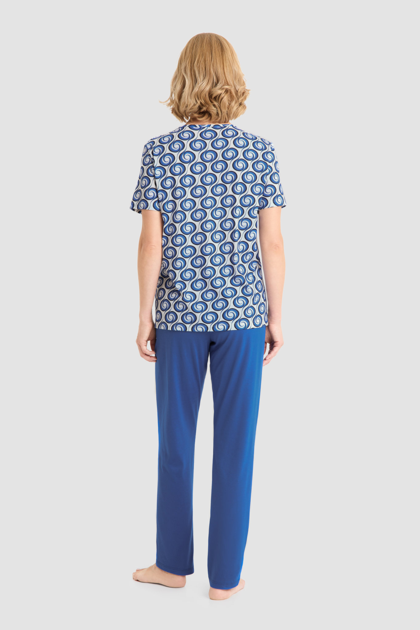 Rösch Pyjamas back view in Dynamic Print