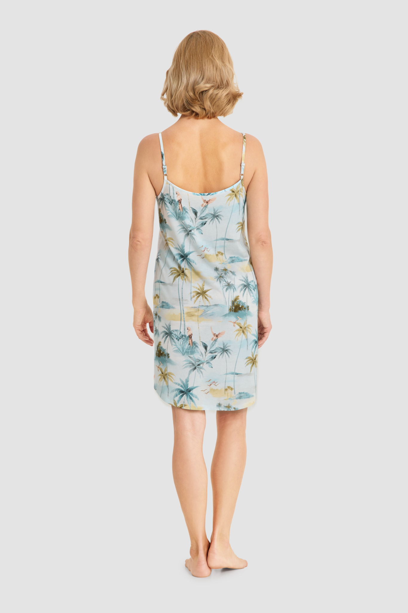 Rösch Nightgown back view in Palm beach