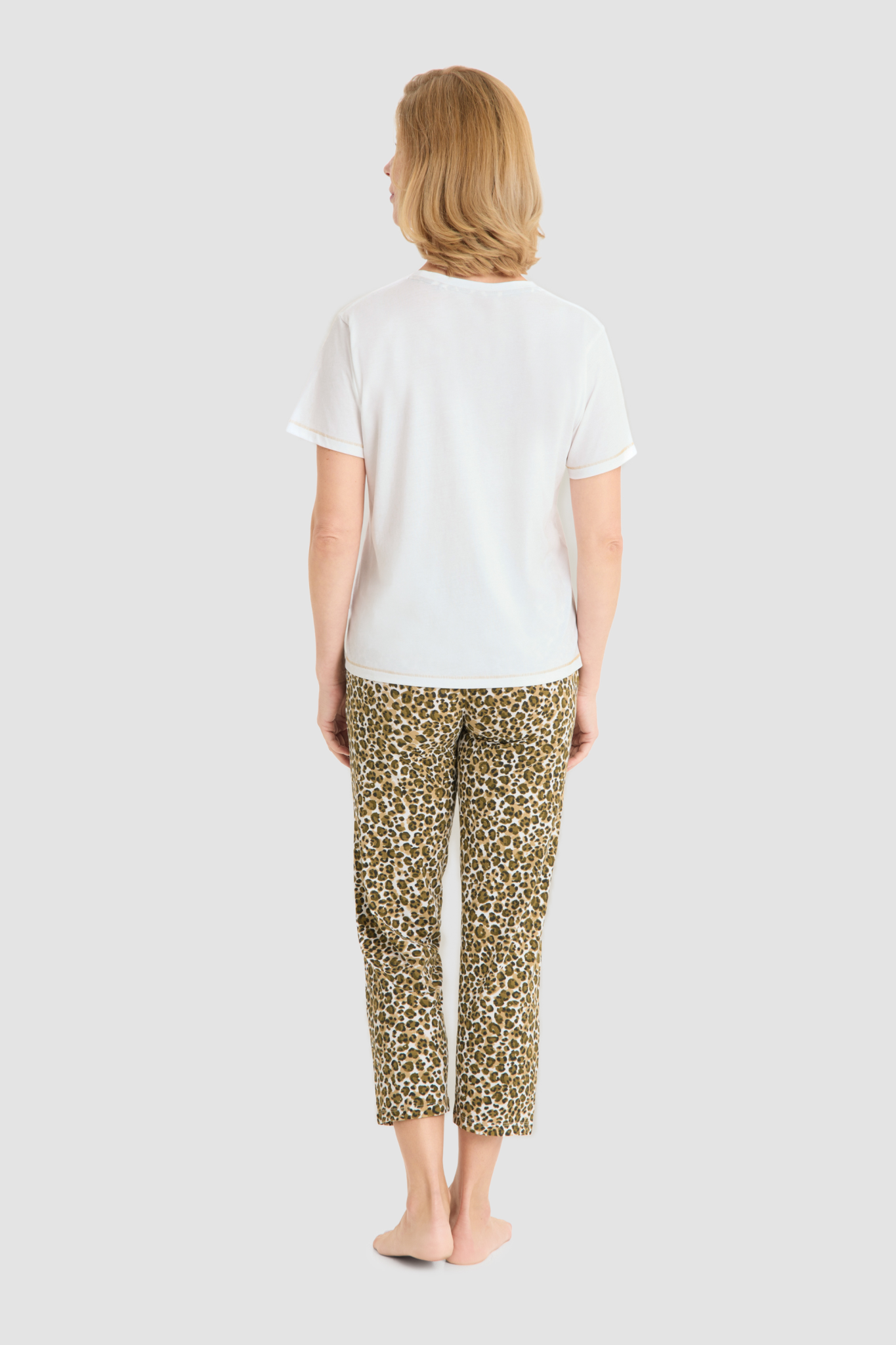Rösch Lounge Top back view in White