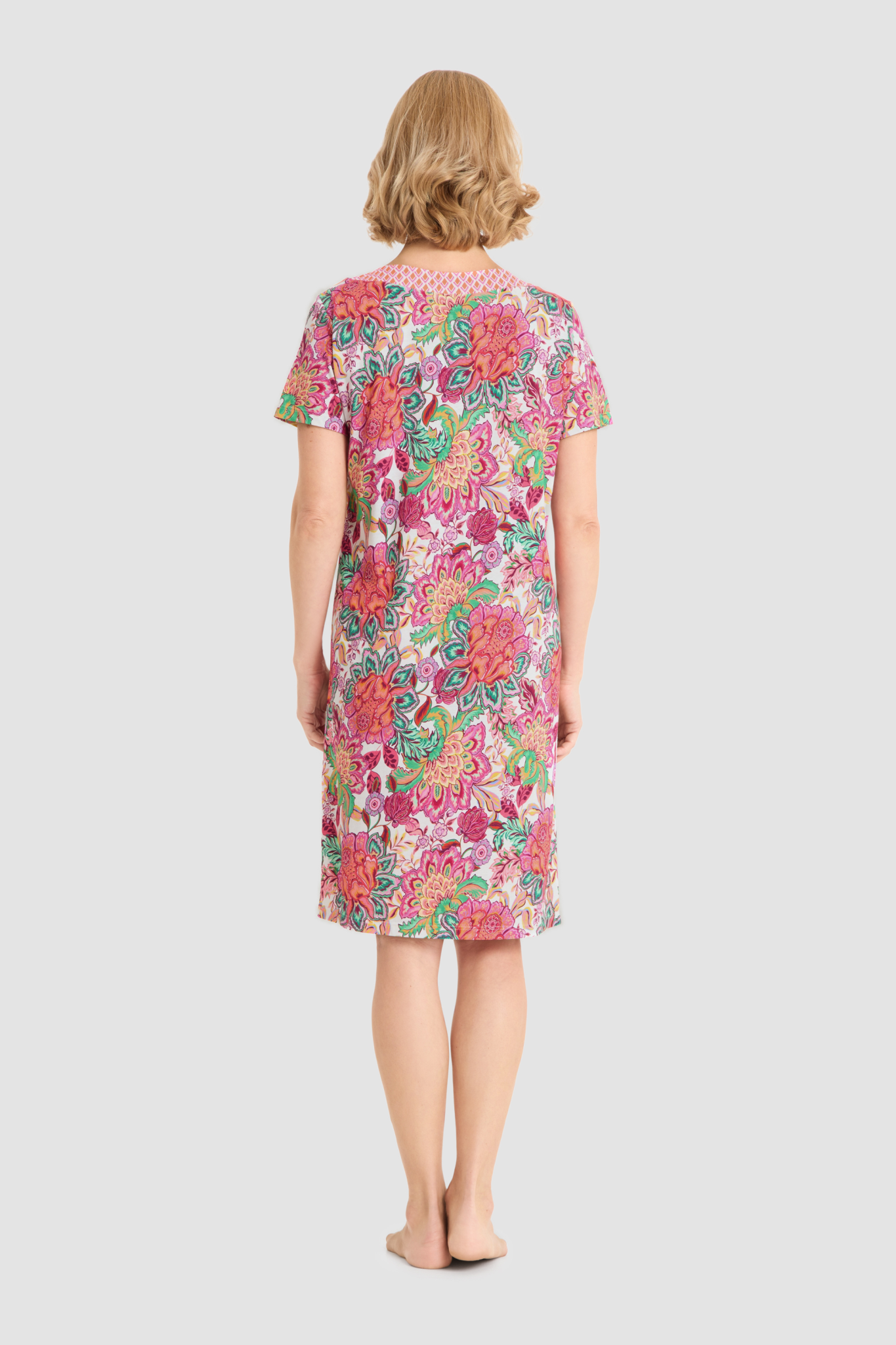 Rösch Nightgown back view in Flower Mix