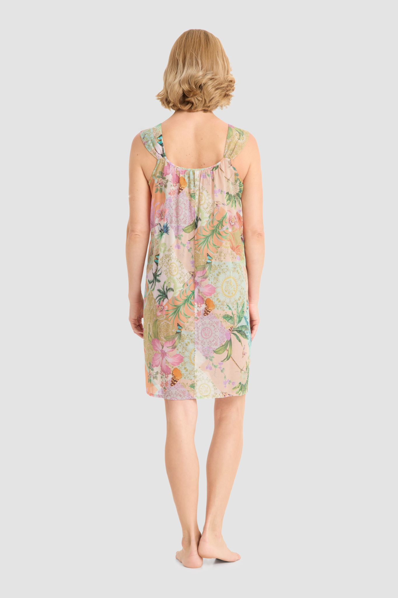 Rösch Nightgown back view in Summer Bloom