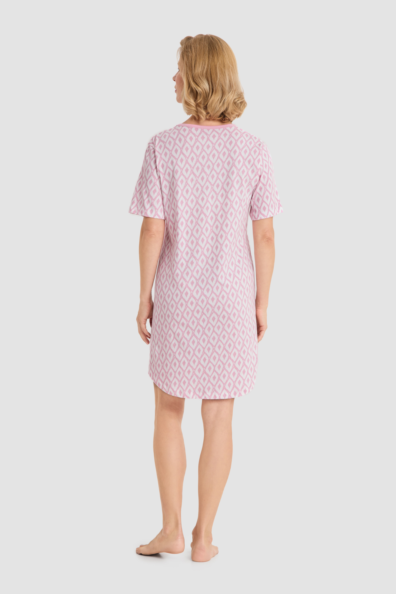 Rösch Nightgown back view in Graphic Print