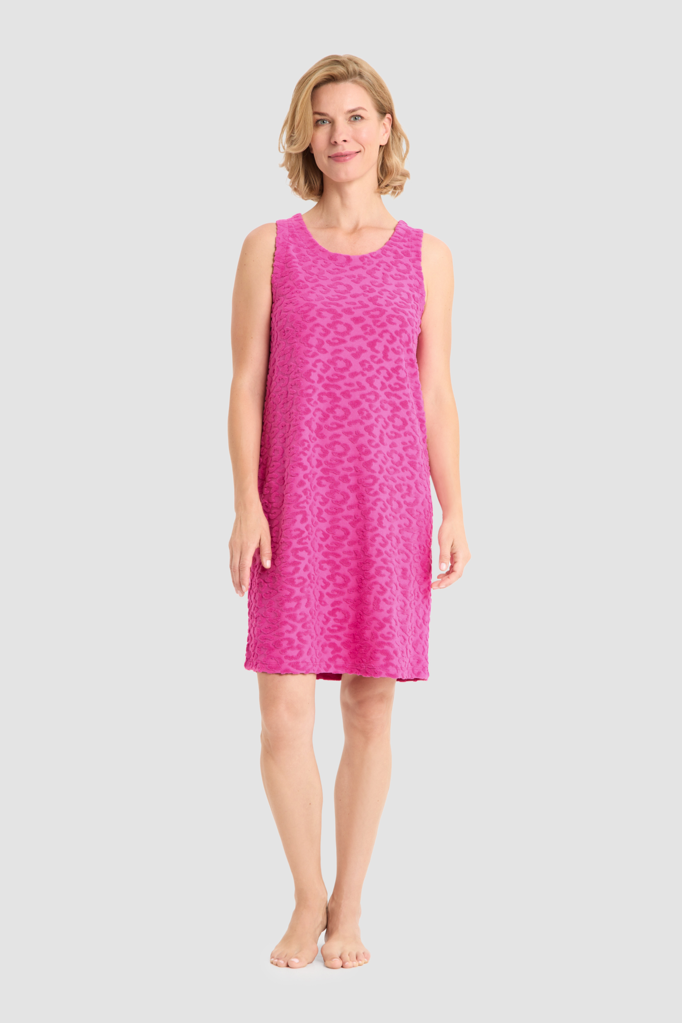 Rösch House Dress on model in Pink
