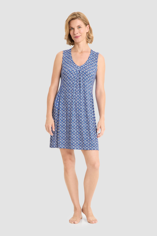 Rösch Beach Dress on model in Graphic Print