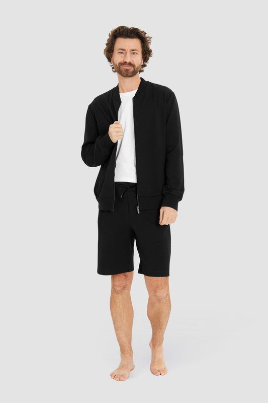 Rösch Lounge Pants on model in Jet Black