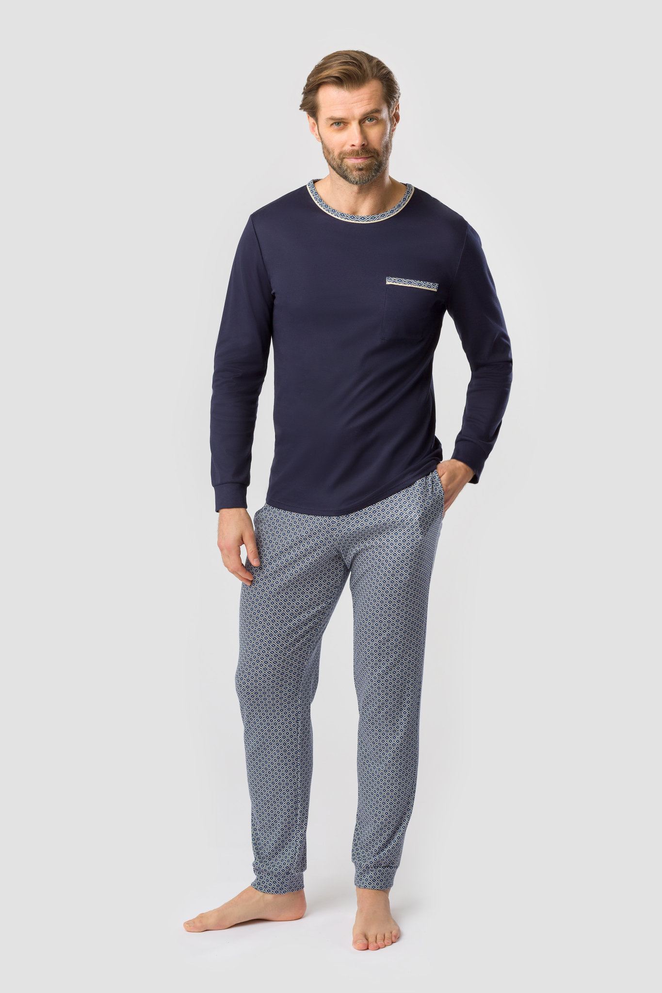 Rösch Pyjamas on model in Minimal blue
