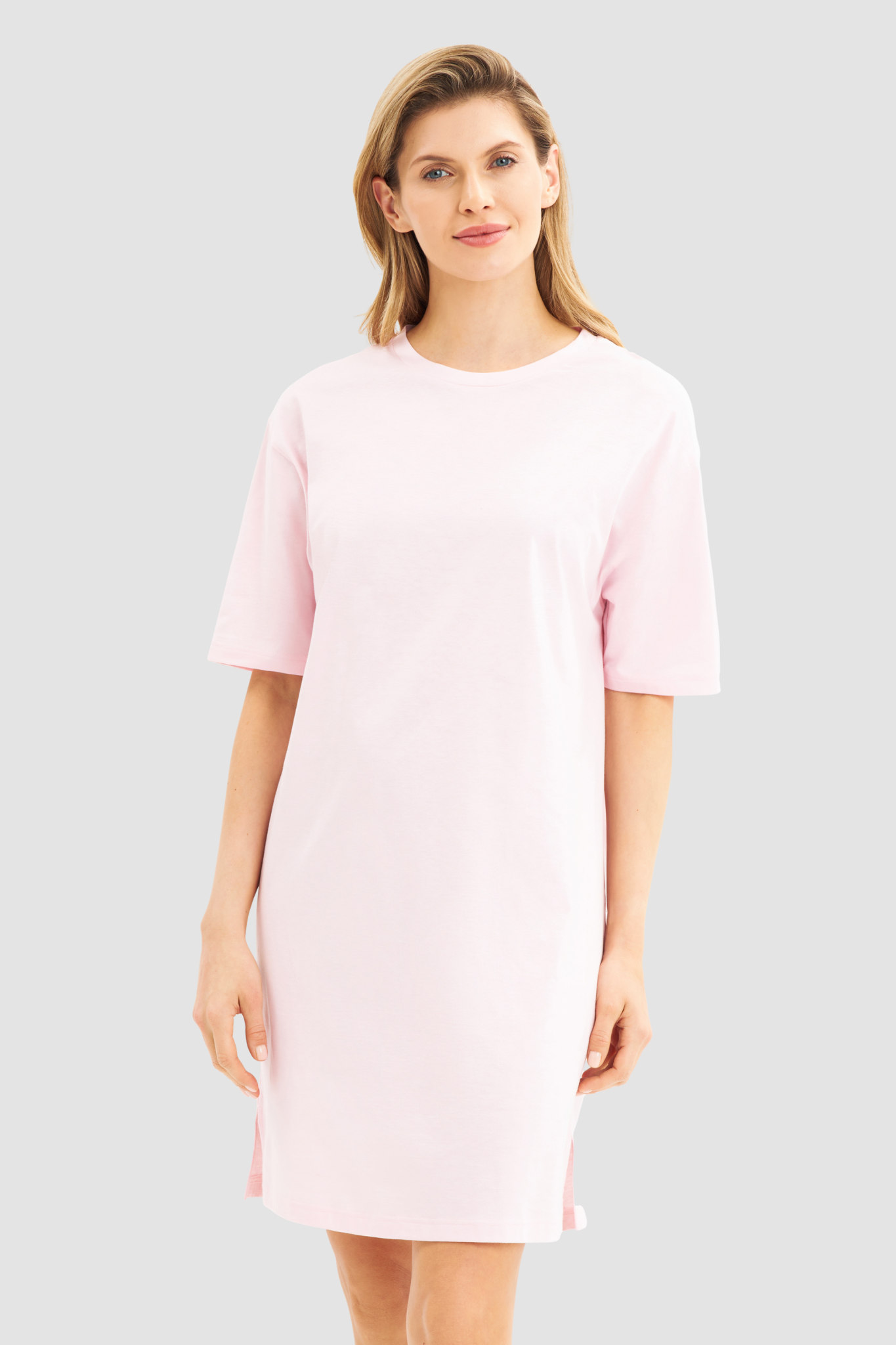 Rösch Nightgown on model in Rose