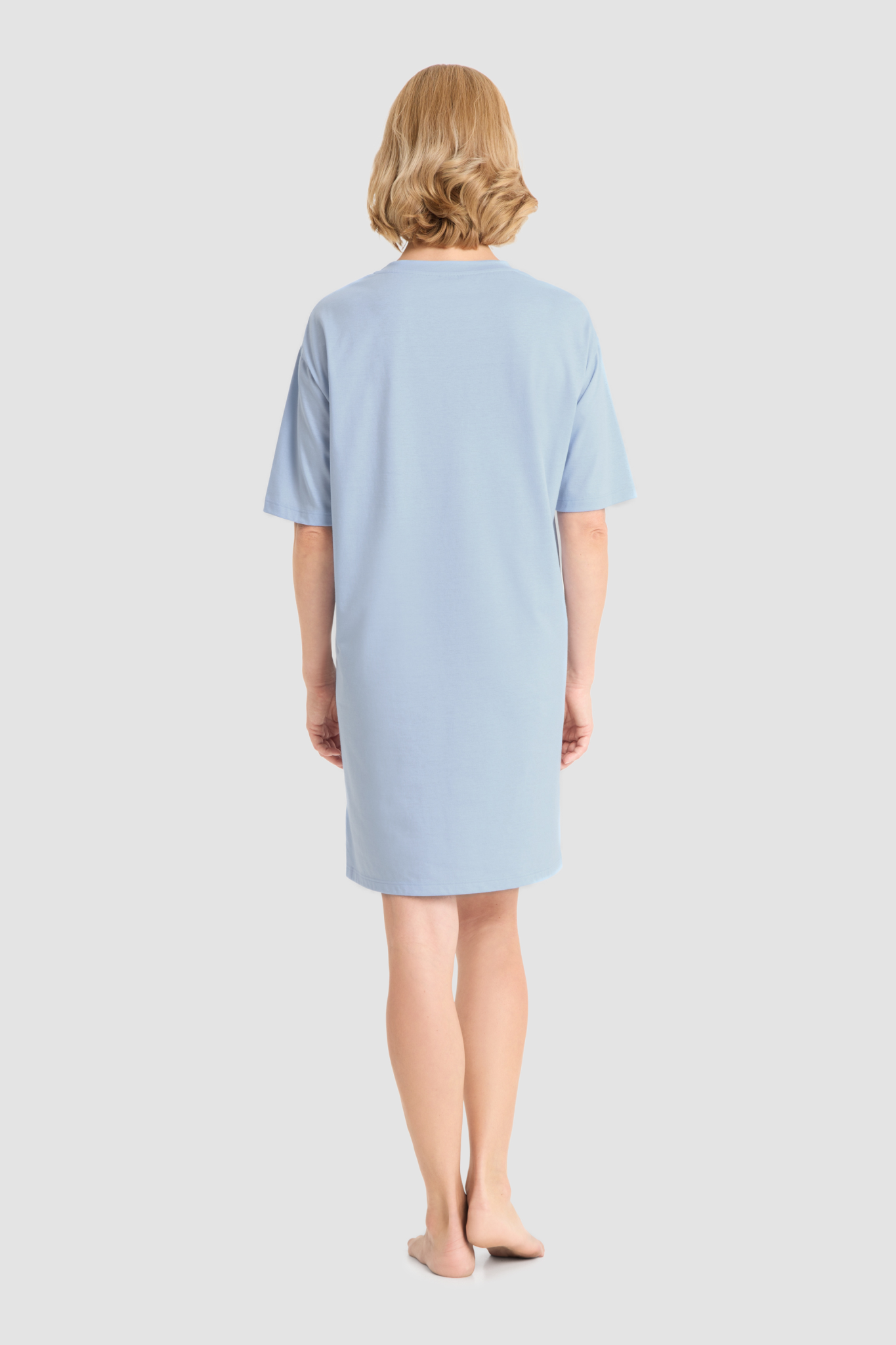 Rösch Nightgown back view in Blue