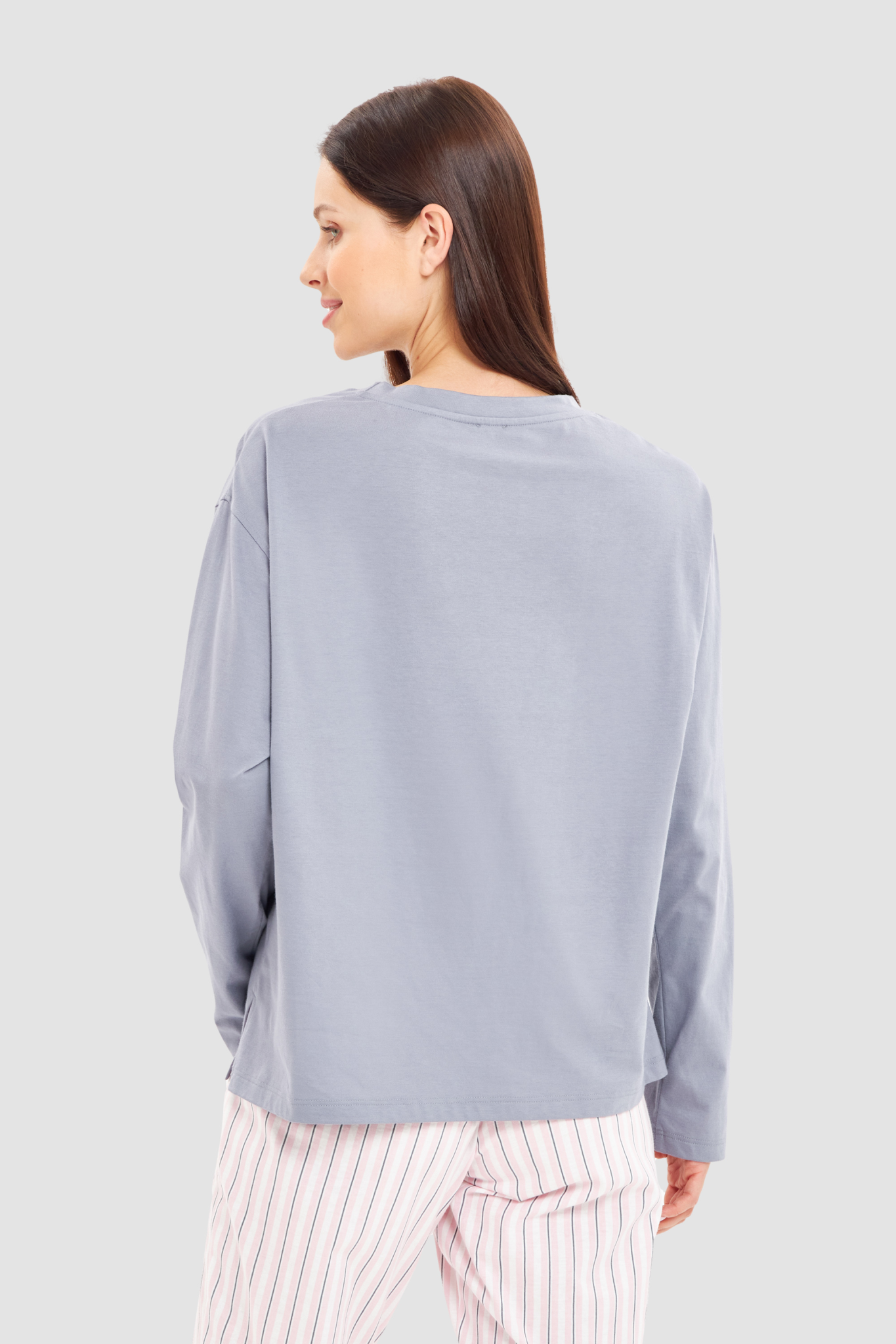Rösch Lounge Top back view in Grey