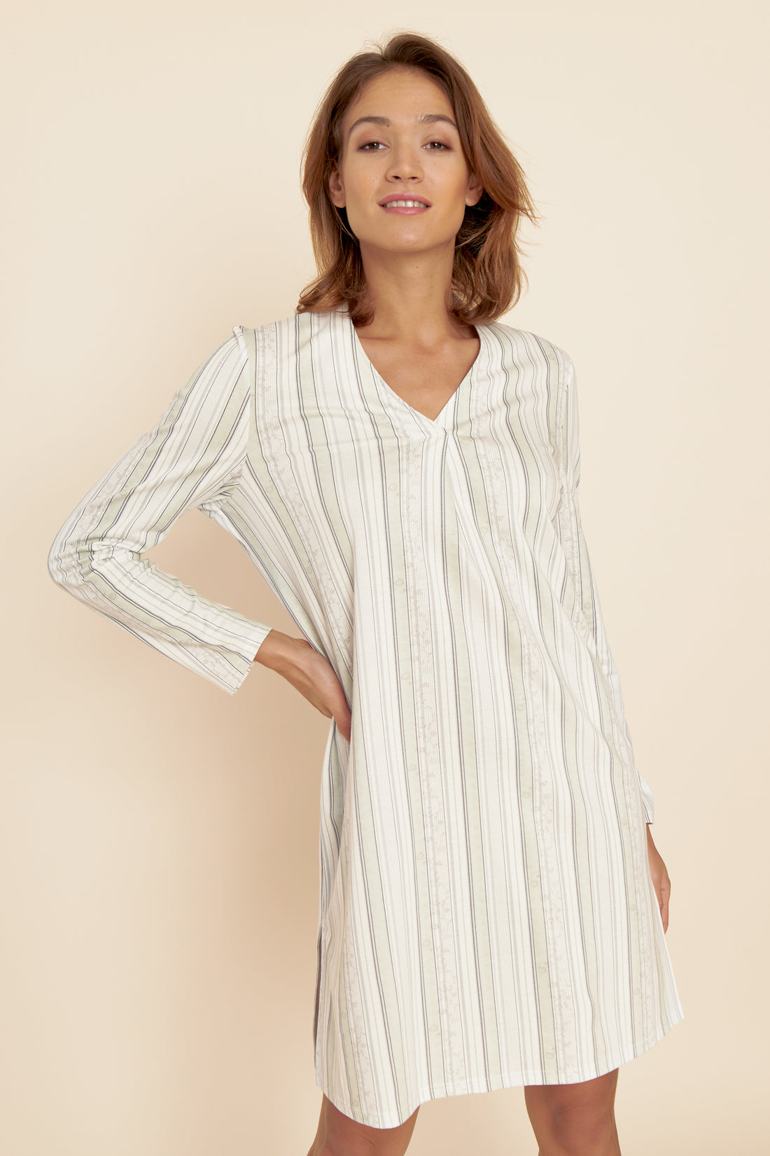 Feraud Night Dress, 1/1 Sleeve, V-Neck Flower Stripe (3221108) Flower Stripe
