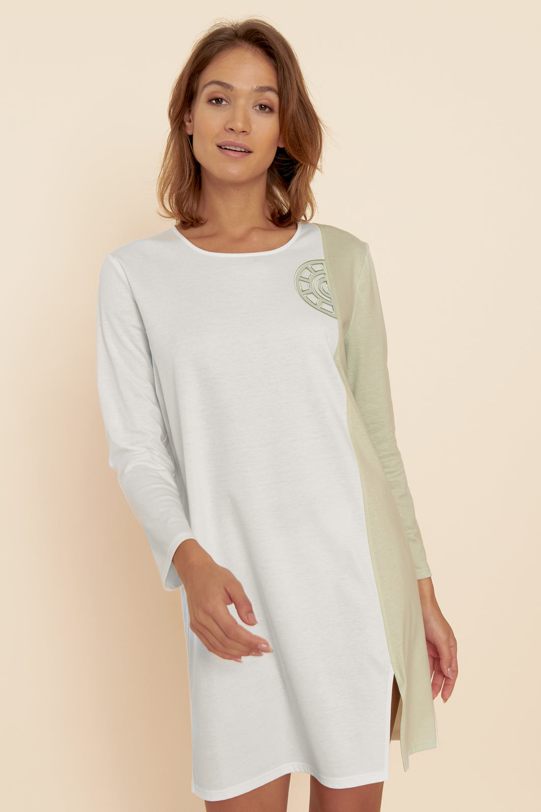 Feraud Night Dress, 1/1 Sleeve, Round Neck Logo-Bicolor (3221111) Colourblocking