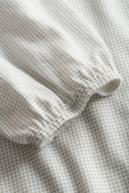 Feraud Night Dress, 1/1 Sleeve, V-Neck Modern Check (3221163) Minimal Print