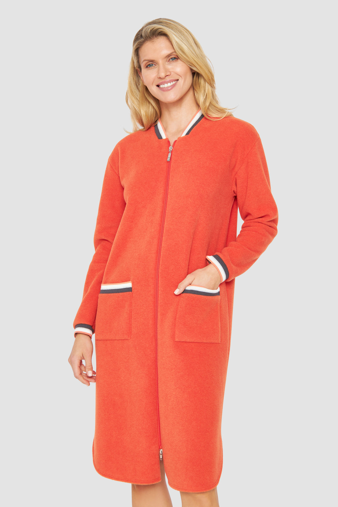Feraud Robe, 1/1 Sleeve, Zipper, Cuffed Fleece (3231312) Terra