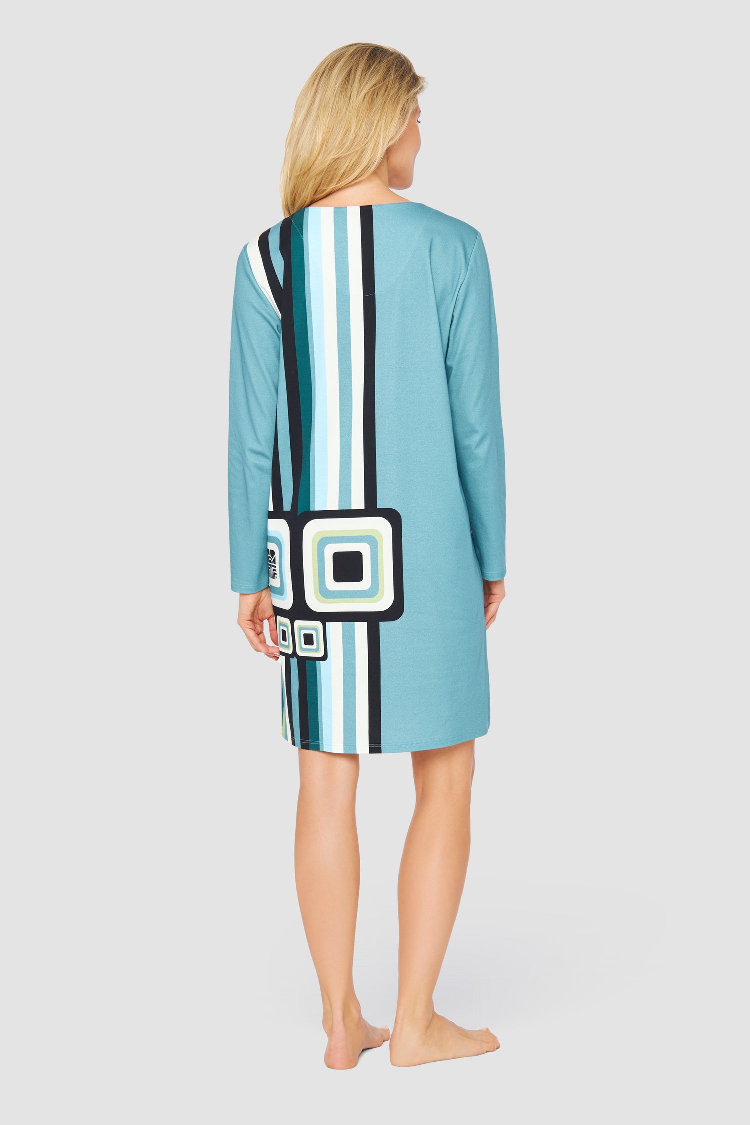 Feraud Night Dress, 1/1 Sleeve, Round Neck Retro Graphic (3231343) Placed Print
