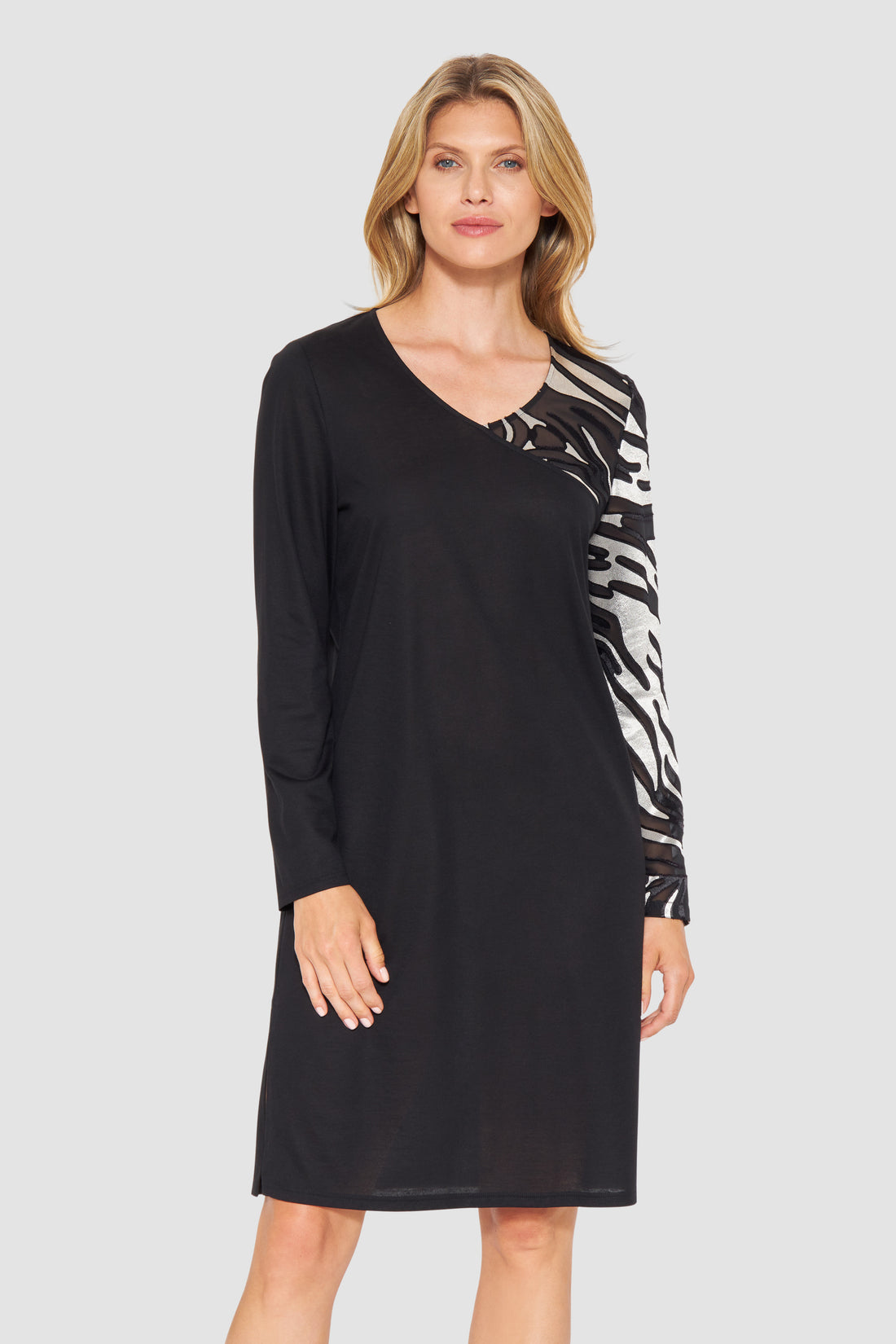 Feraud Night Dress, 1/1 Sleeve, V-Neck Devore (3241009) Magic Black