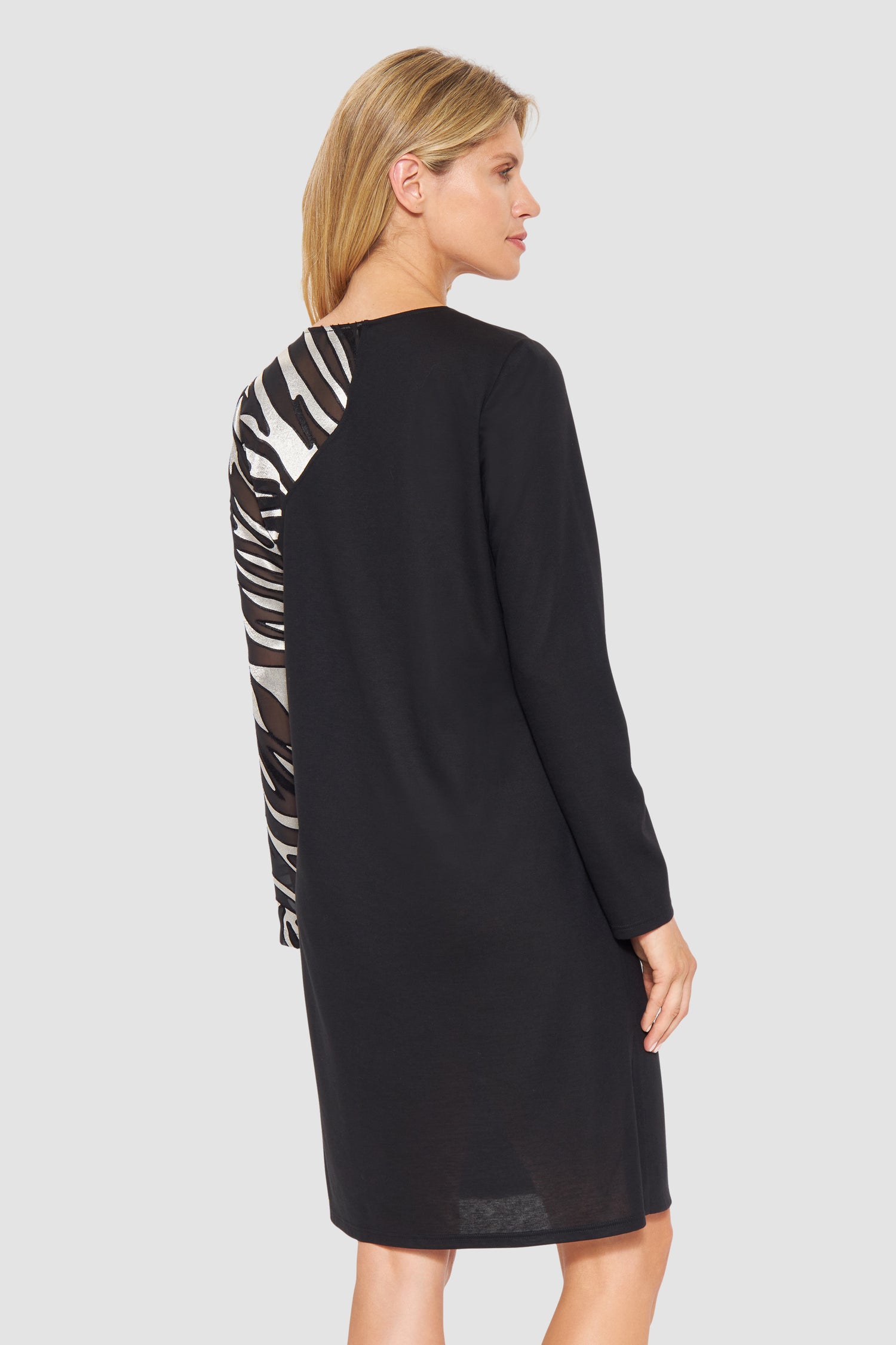 Feraud Night Dress, 1/1 Sleeve, V-Neck Devore (3241009) Magic Black