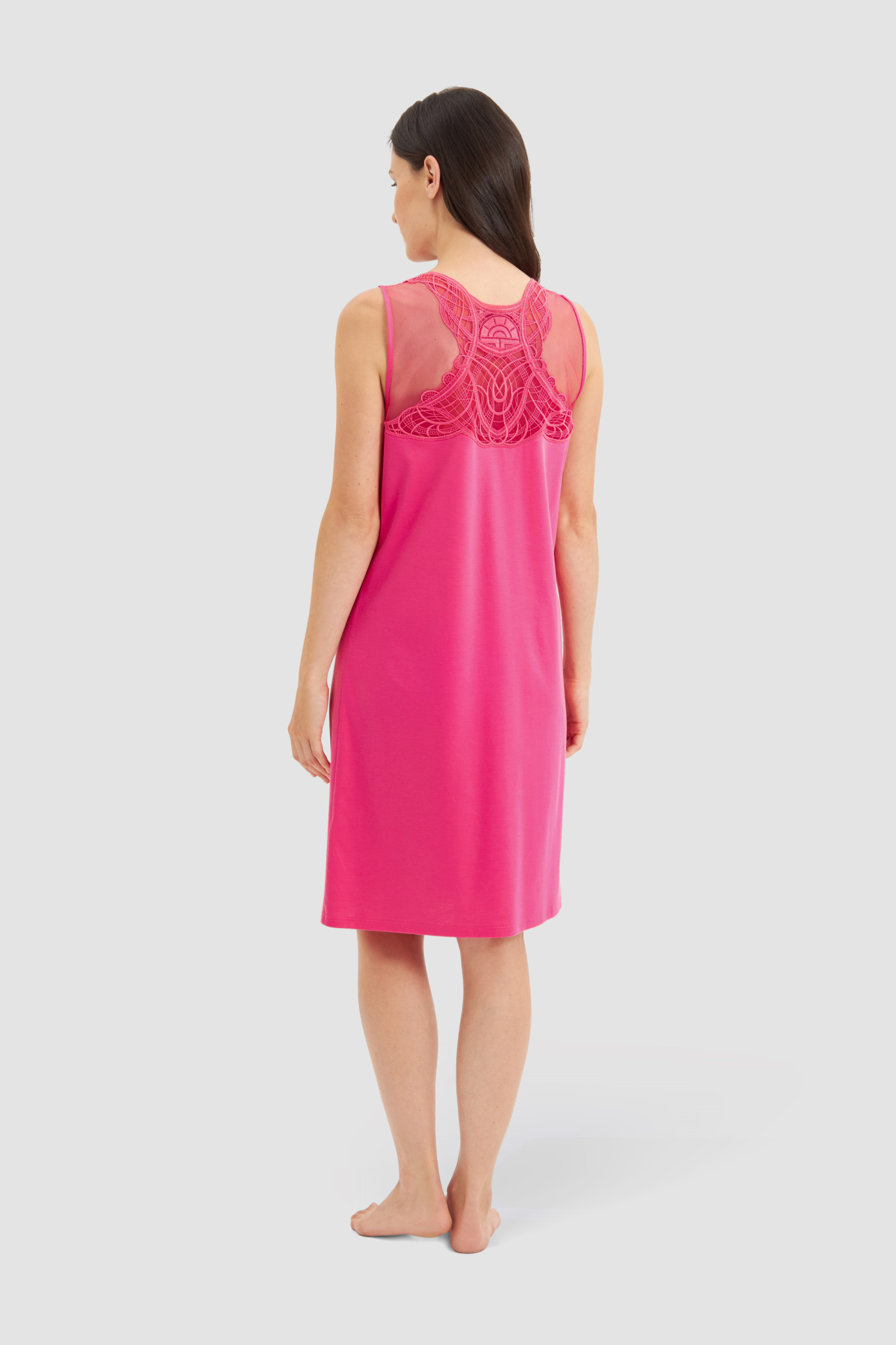 Féraud Nightgown back view in Raspberry