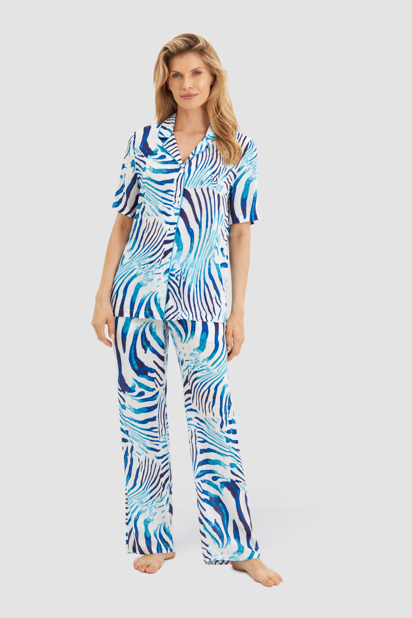 Féraud Lounge Top on model in Zebra