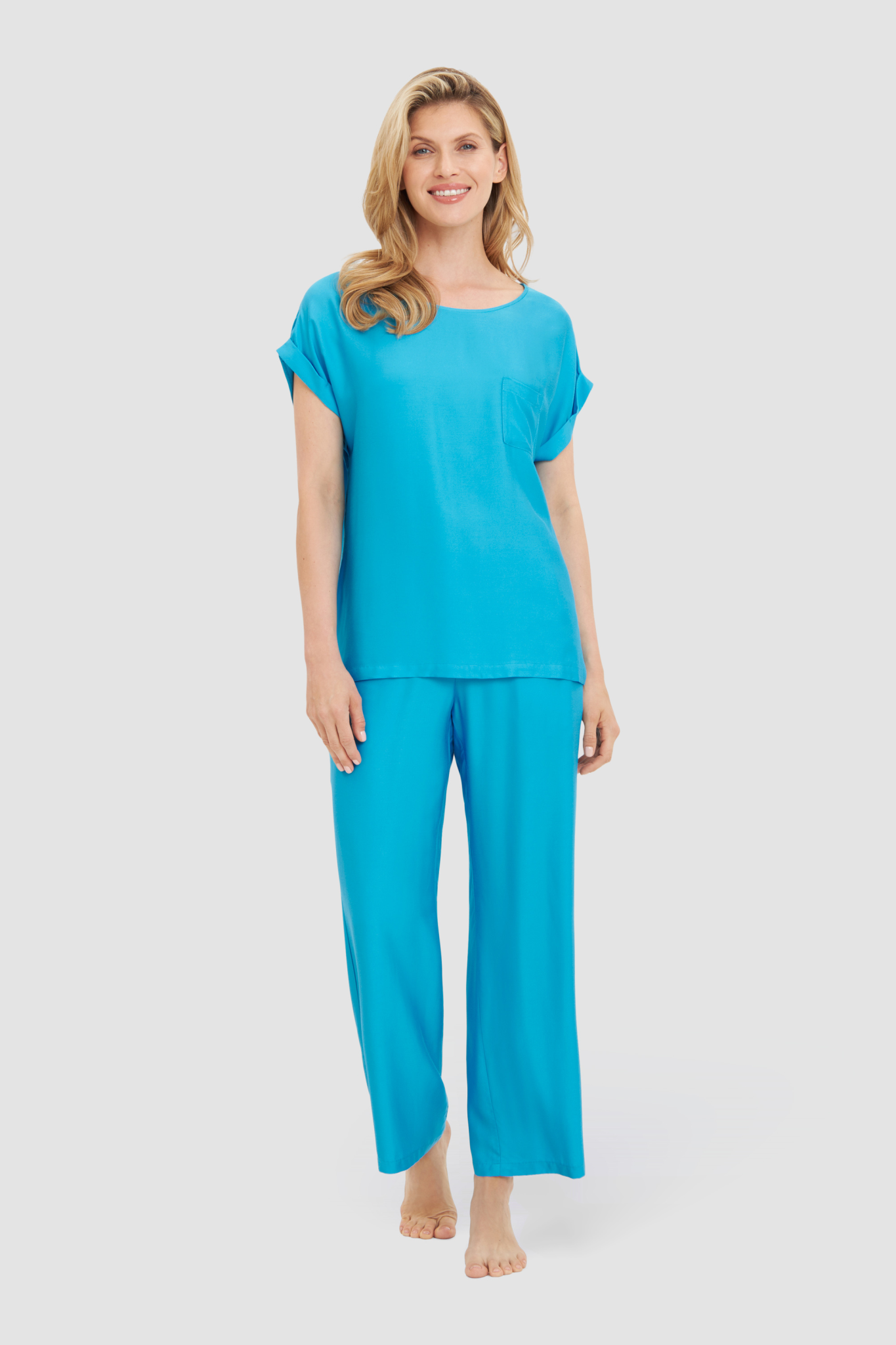 Féraud Lounge Top on model in Ocean