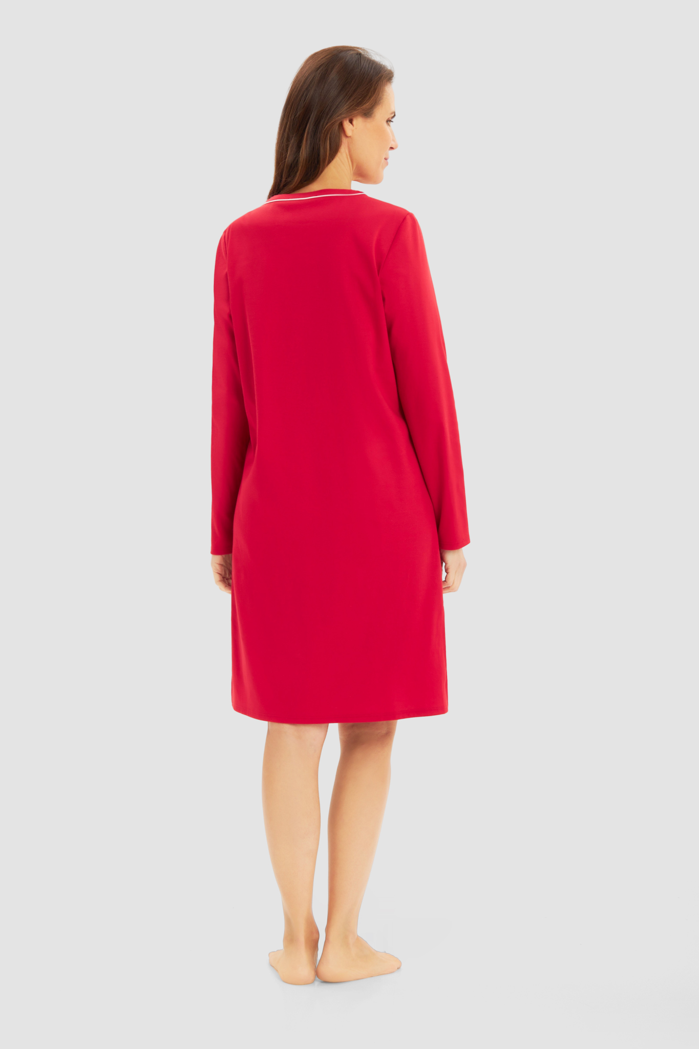 Féraud Nightgown back view in Red