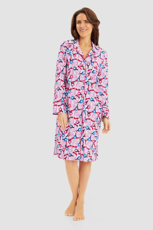 Féraud Nightgown on model in Artprint
