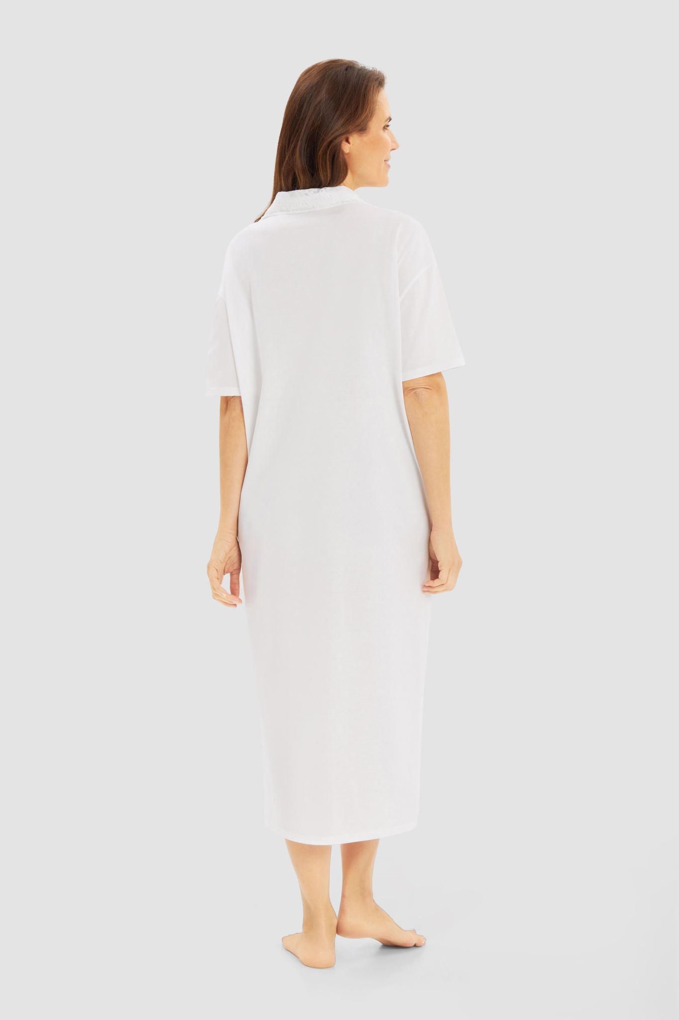 Féraud Nightgown back view in Ivory