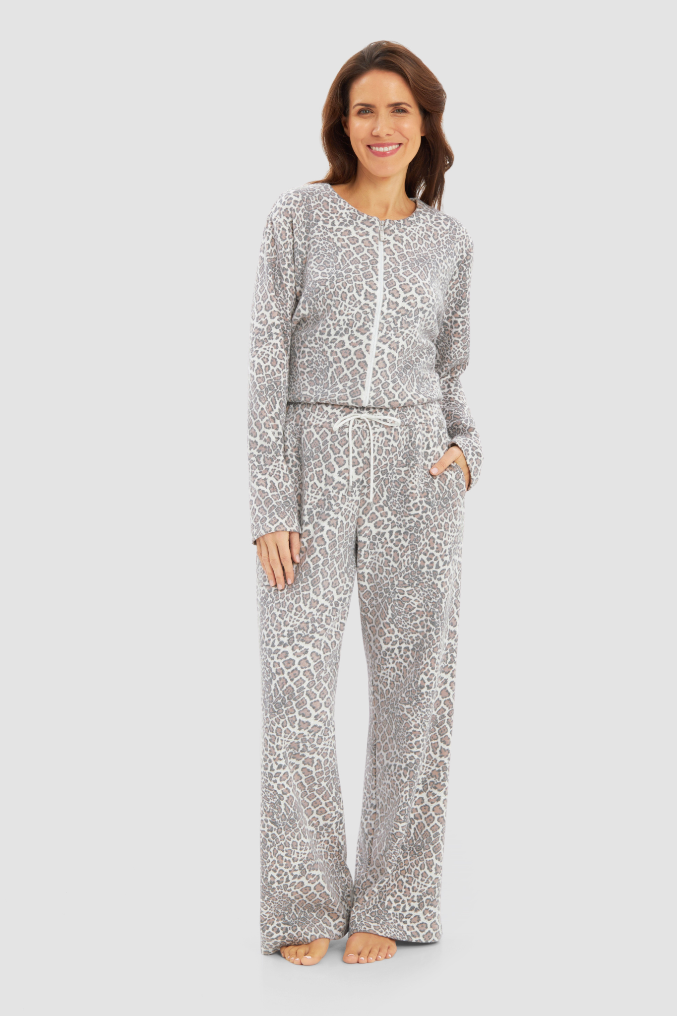 Féraud Lounge Pants on model in Modern Leo