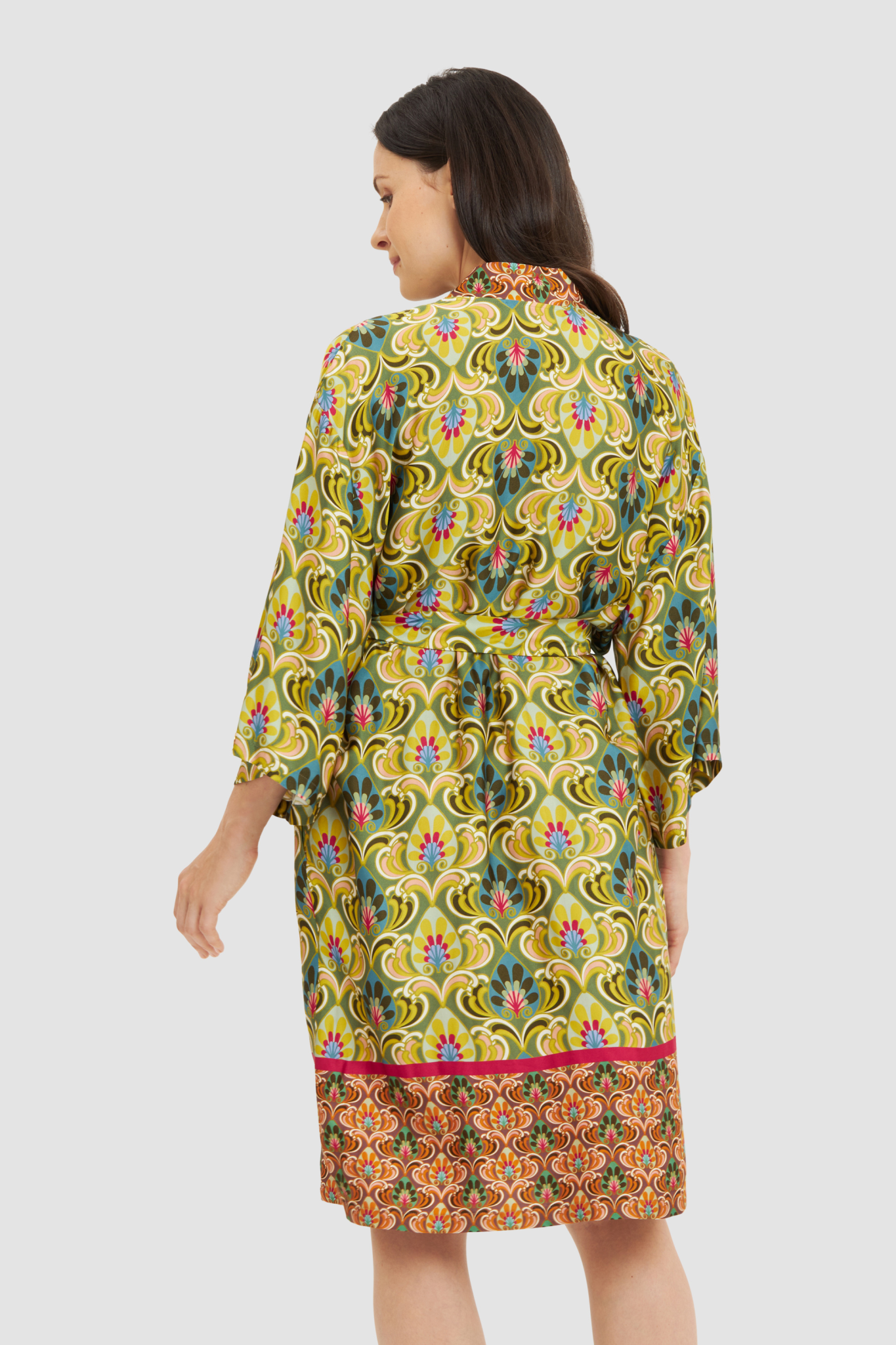 Féraud Robe back view in Ornamental Mix