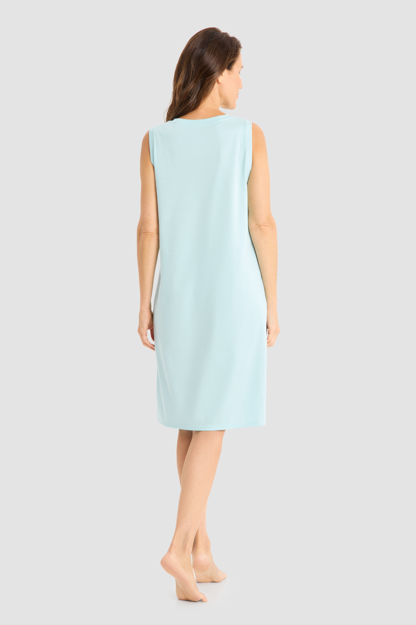 Féraud Nightgown back view in Lagune