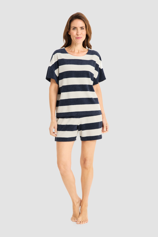 Féraud Lounge Top on model in Ringlet Navy
