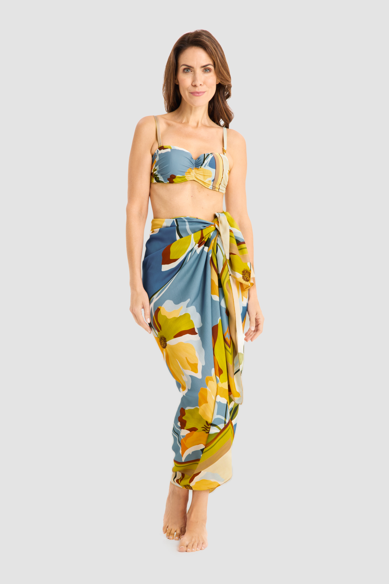 Féraud Pareo on model in Modern Flower