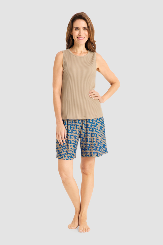 Féraud Lounge Top on model in Sand