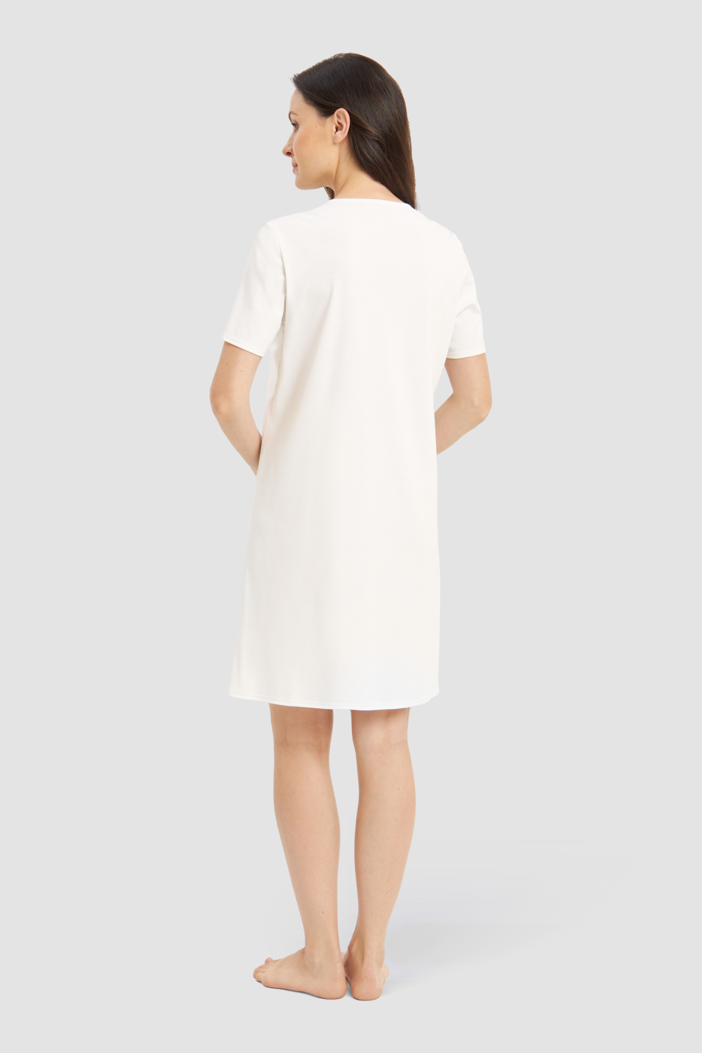 Féraud Nightgown back view in White