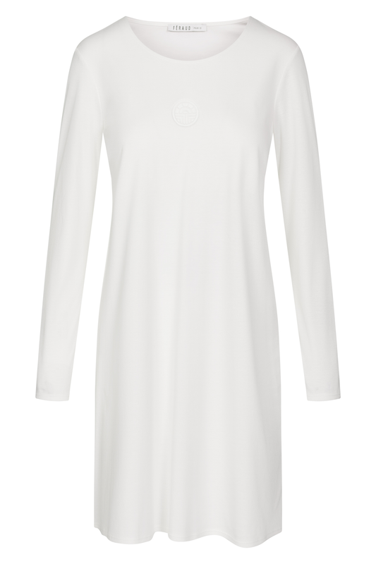 Féraud Nightgown front view in Champagner