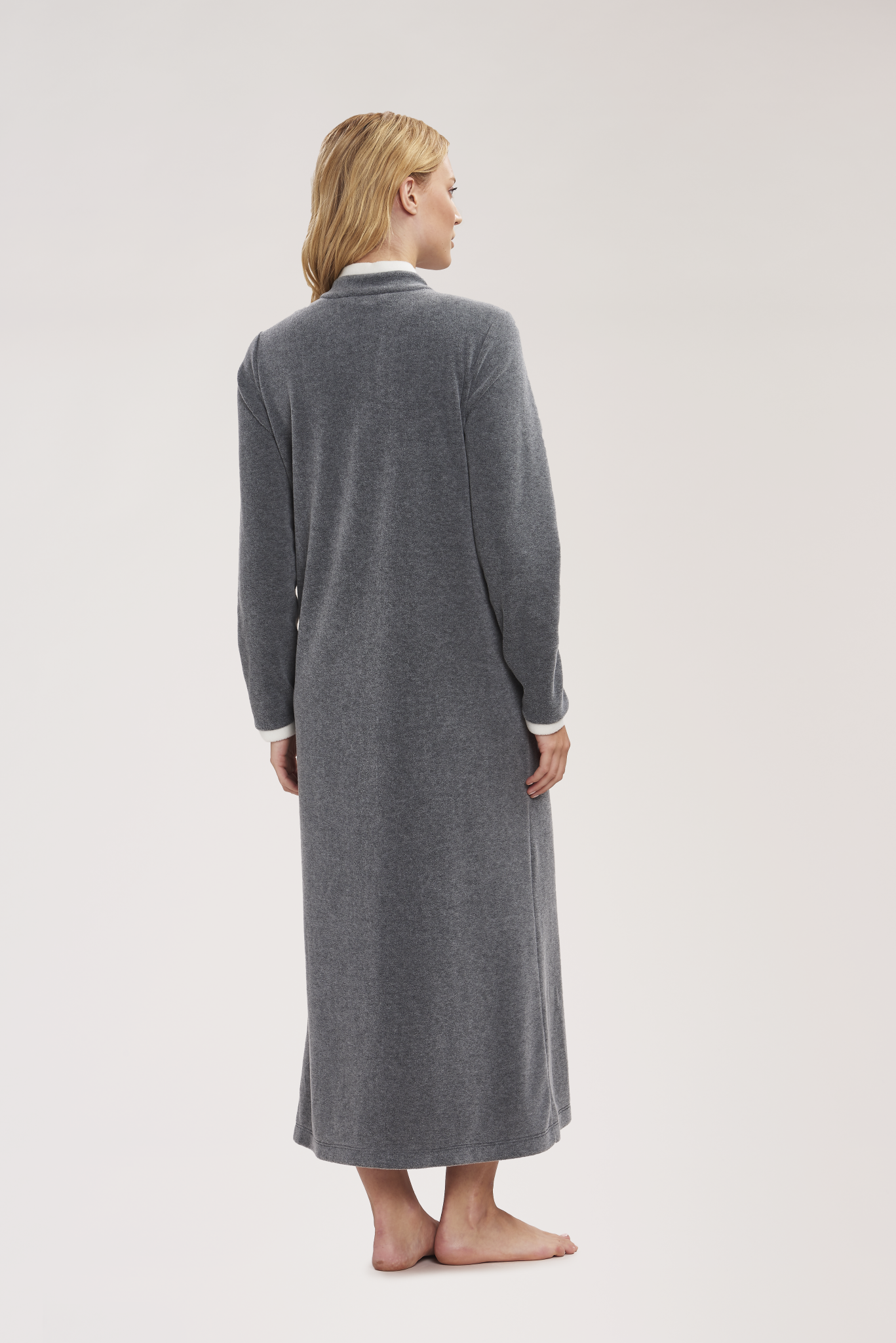 Féraud Robe back view in Heather Dark Grey