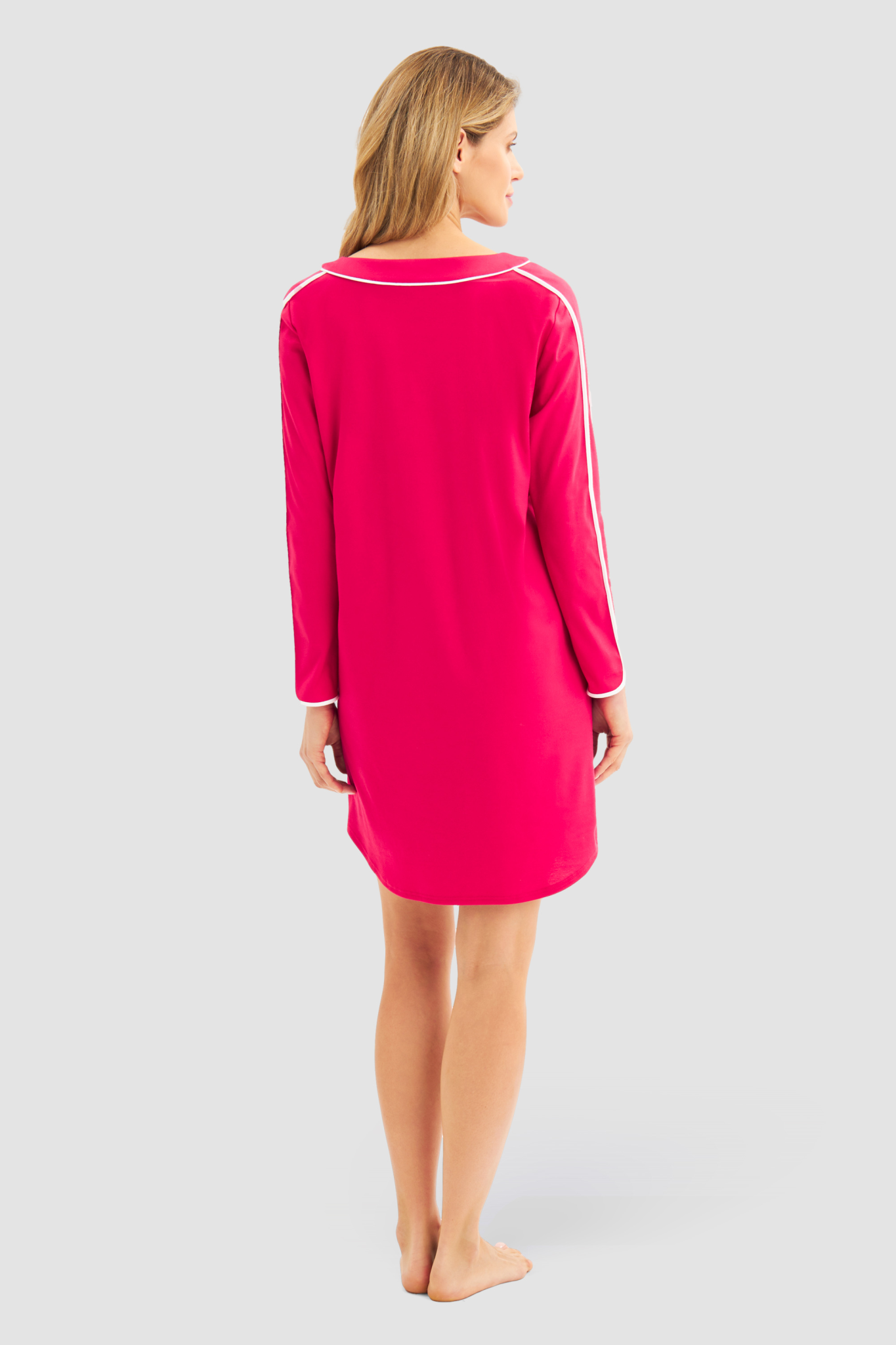 Féraud Nightgown back view in Raspberry