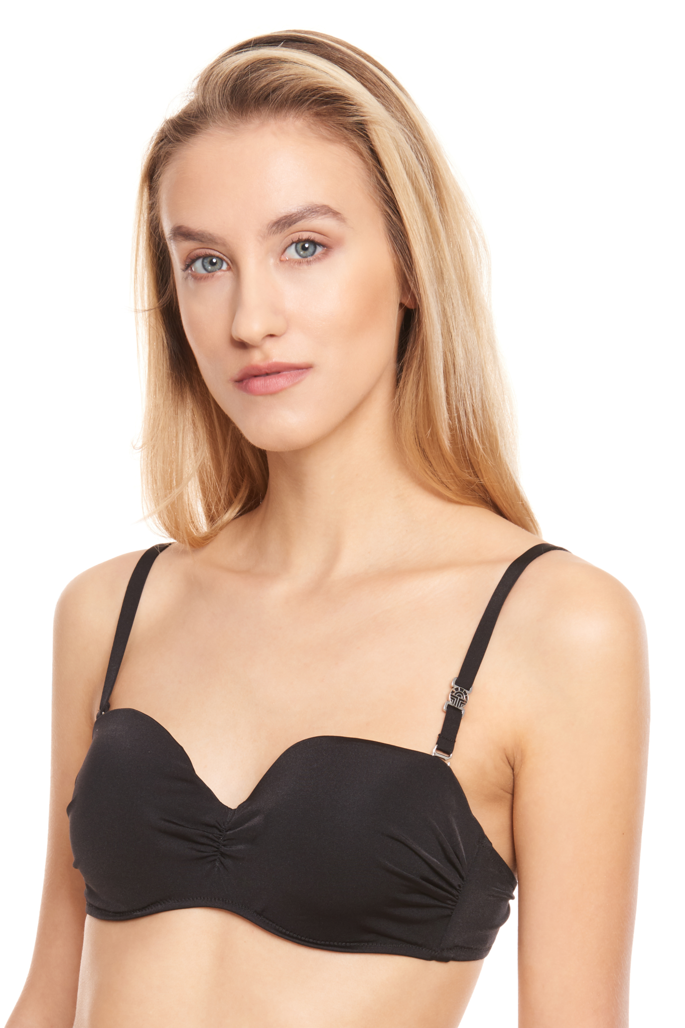 Féraud Lounge Top on model in Black
