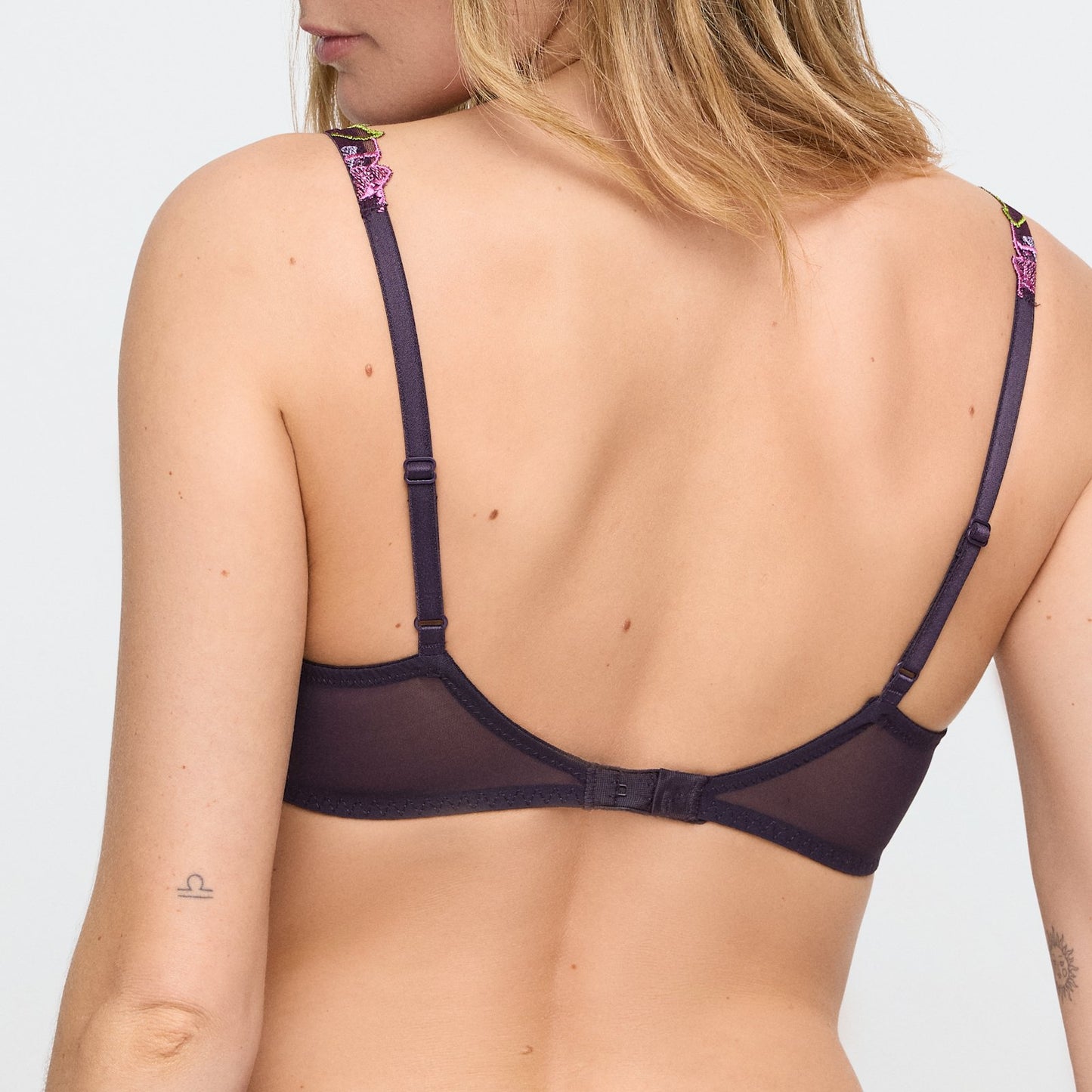 Marie Jo Loish Plunge Bra alternate view in Amethyst